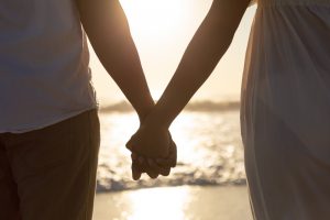 Cómo la terapia Gestalt transforma tus relaciones de pareja desde dentro