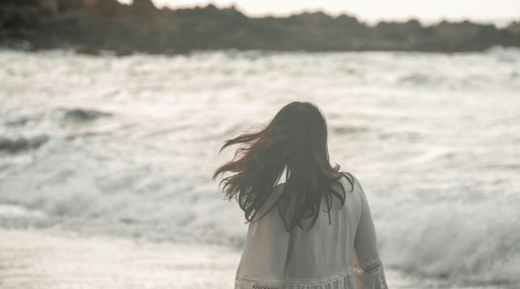 Cómo las cinco heridas emocionales de la infancia moldean relaciones